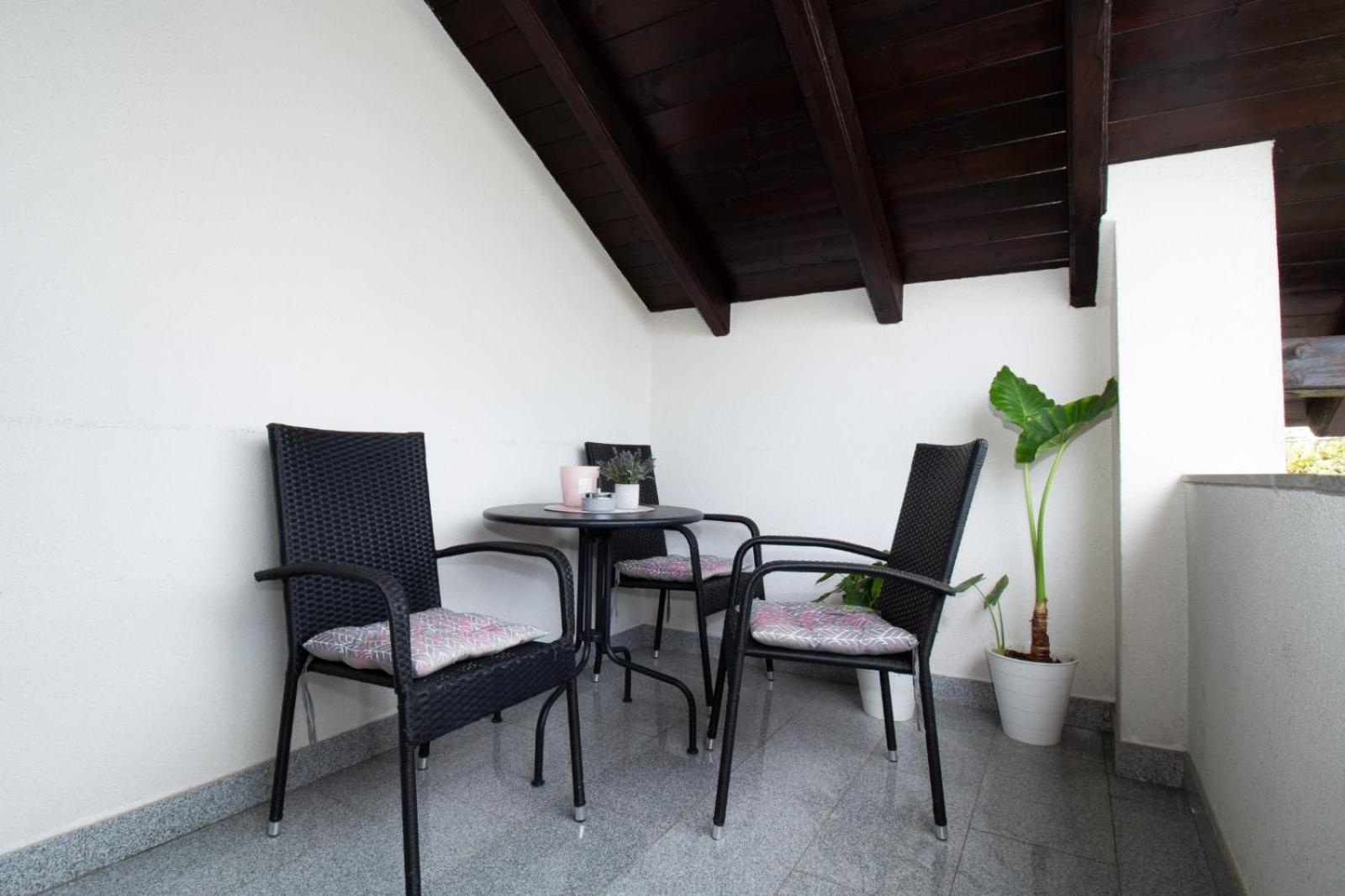 Apartman Keti Donja Lomnica Exterior foto
